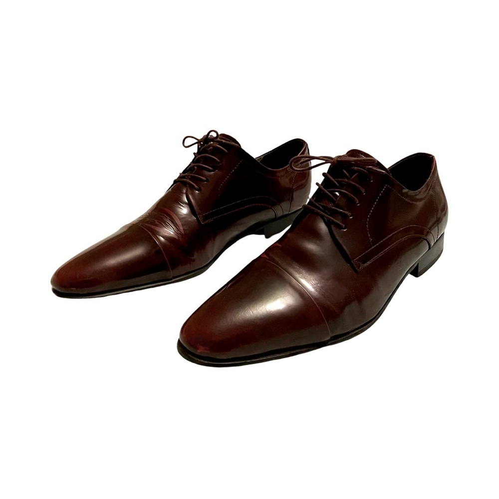 Aldo. Lace up dress shoe. Dark burgundy color. Size 10 (43).